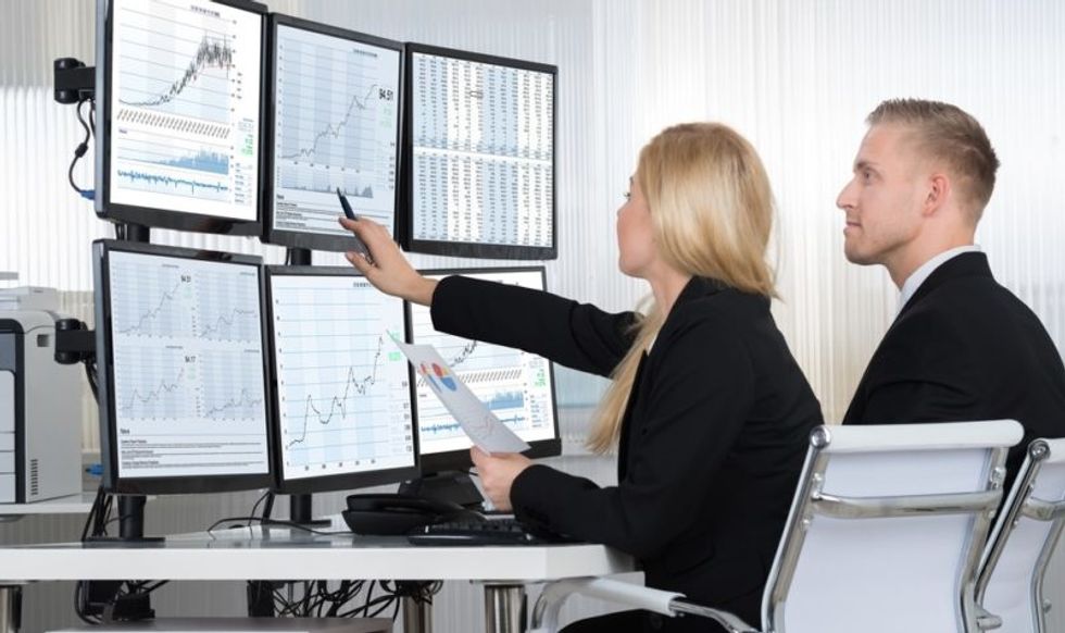 Why Women Excel As Traders