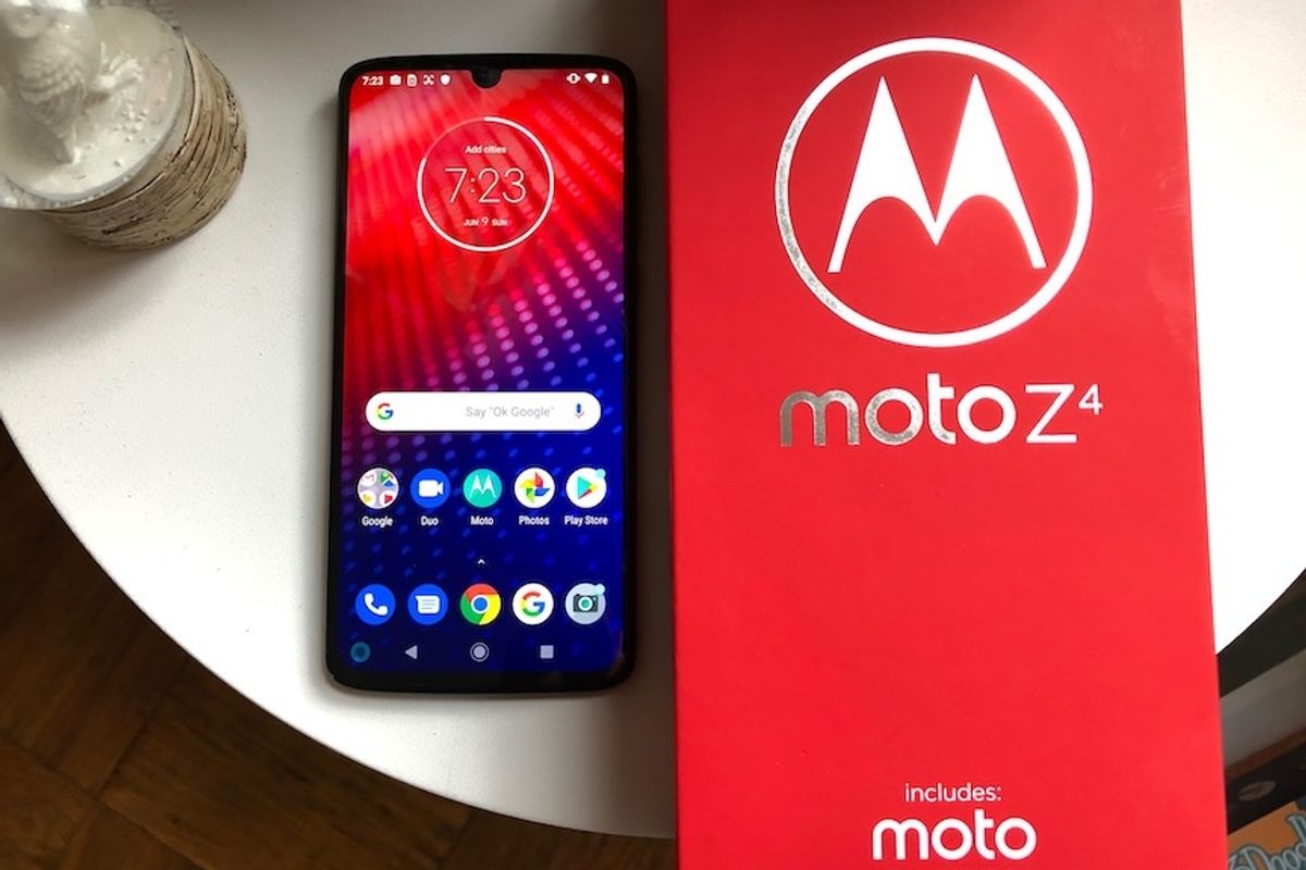 Moto Z4 Hands-on Review: A 5G-ready phone that makes awesome GIFs