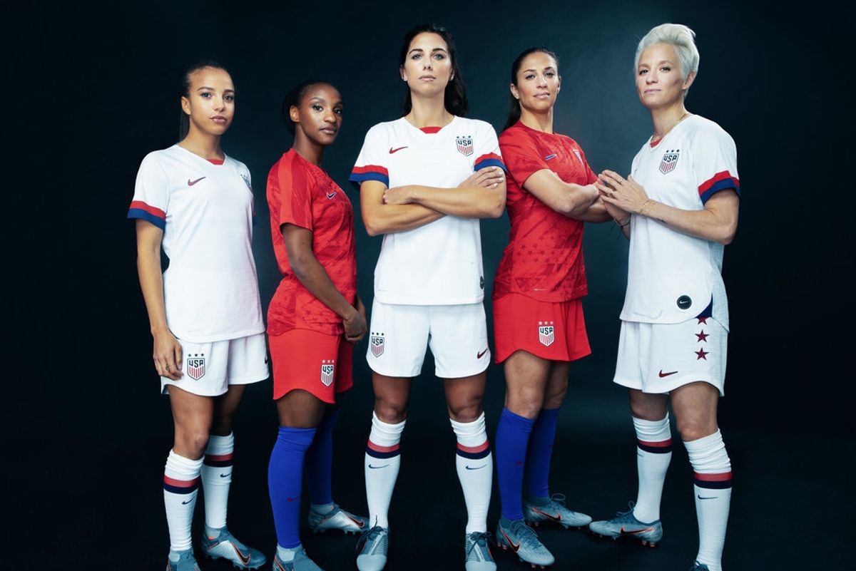 U.S. Women begin World Cup title defense, Ronaldo's Portugal wins Nations League