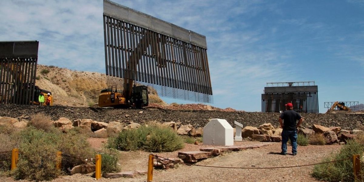 Government Tells Privately Funded Border Wall Builders They Must Keep 