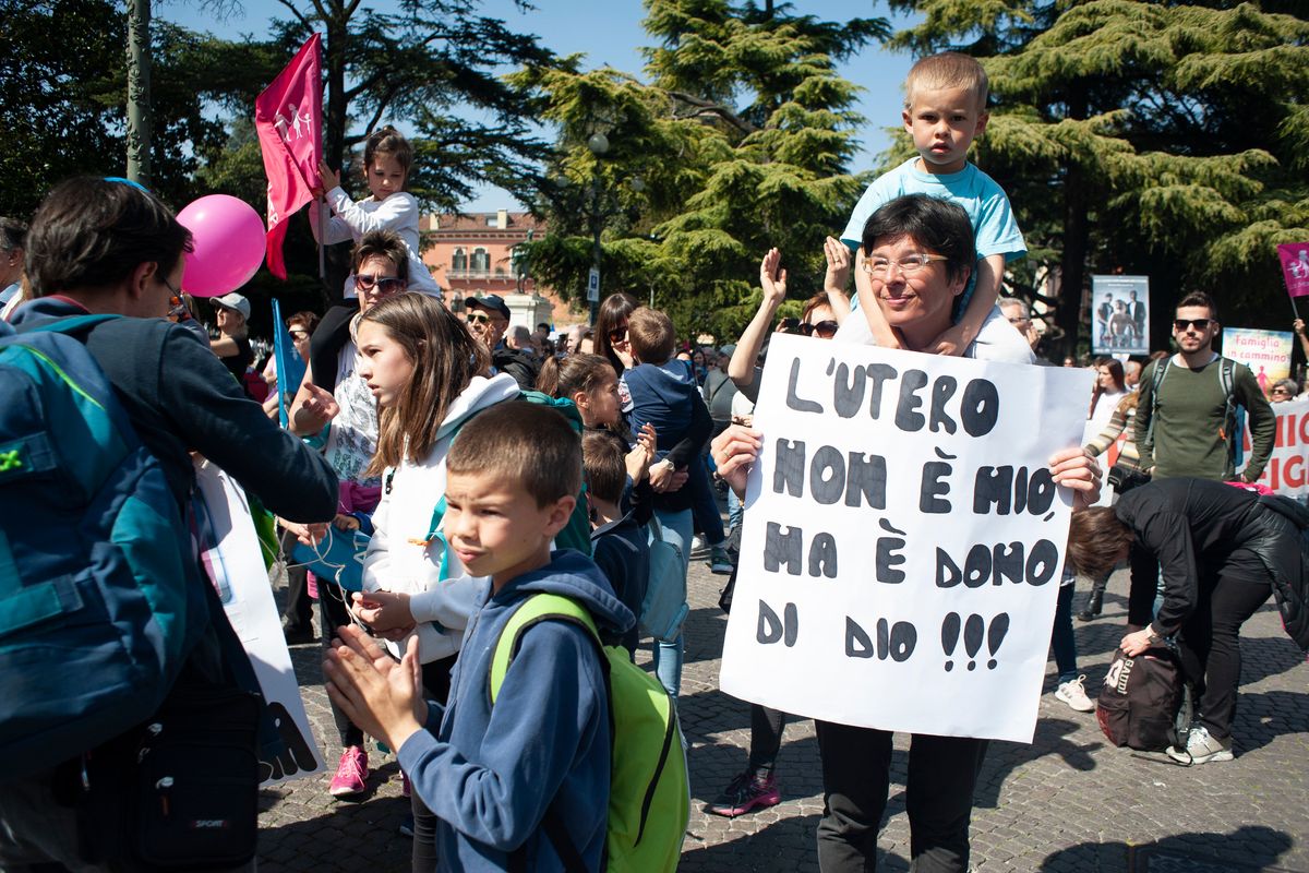 «Fermare le gravidanze riduce i crimini»