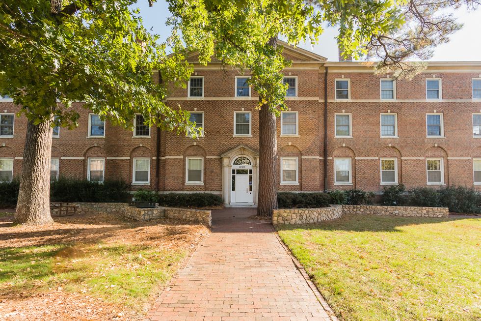 The Pros And Cons For The Top 5 FirstYear Halls At UNC