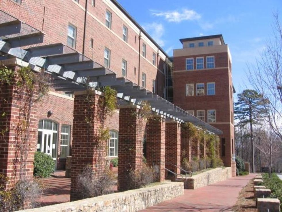 The Pros And Cons For The Top 5 FirstYear Halls At UNC