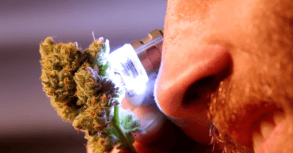 A man served time in prison for growing weed. But what he learned there helped to make history.