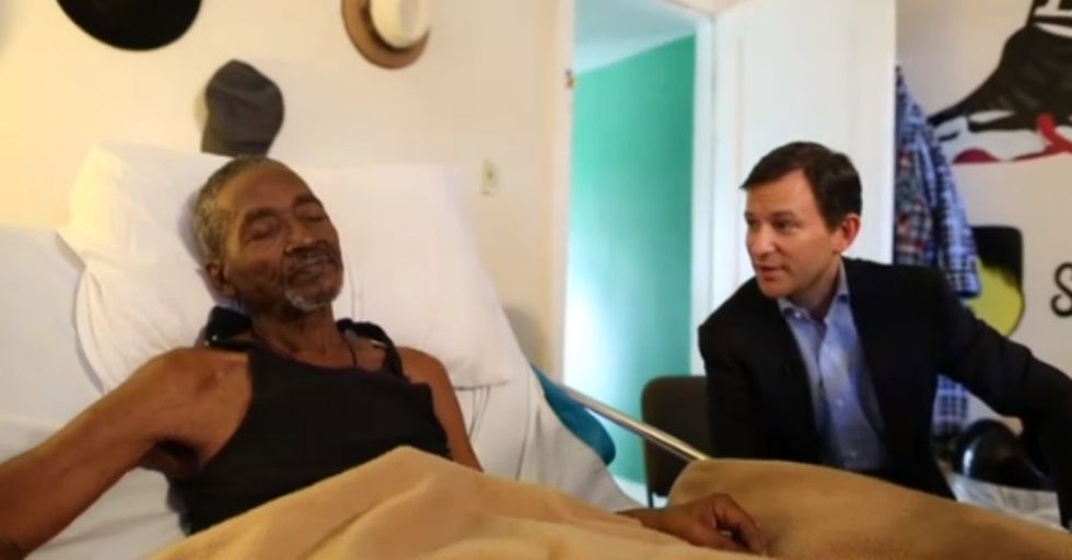 30 years on death row but you're innocent. When you're freed, the prosecutor comes to apologize.