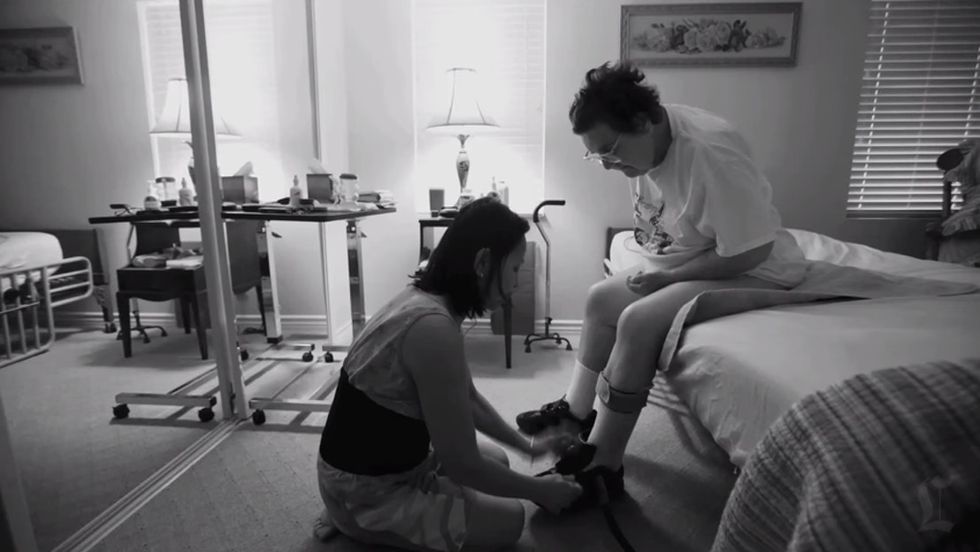Here's what the end of life is like for a woman who is approaching her final days on Earth.