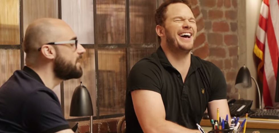 Watch the hilarious star of 'Jurassic World' get a lesson on dinosaurs.