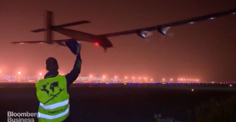 Meet the plane that's making its way around the world without using a single drop of fuel.