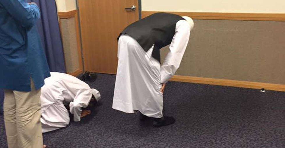 These photos of Muslims praying in a Mormon church are the right response to hate.