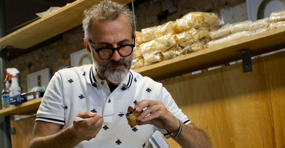 The chef of the #1 restaurant in the world is feeding Rio's homeless people for free.