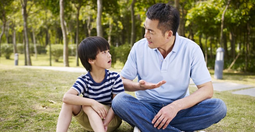 21 ways to praise your kids that have nothing to do with their achievements.