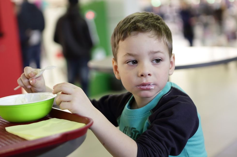 Read a mom's heartfelt thank-you to the football player who ate lunch with her son.