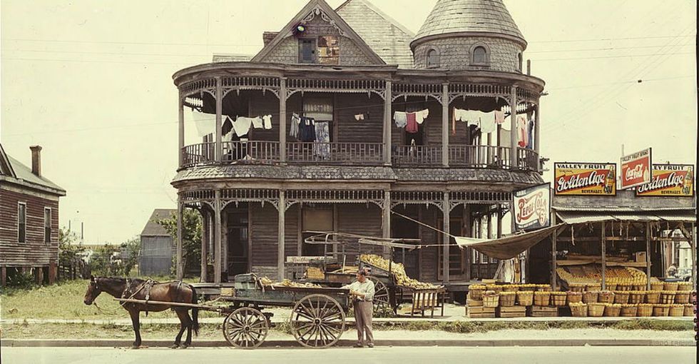 Top 5 signs your ancestors were geniuses at beating the heat