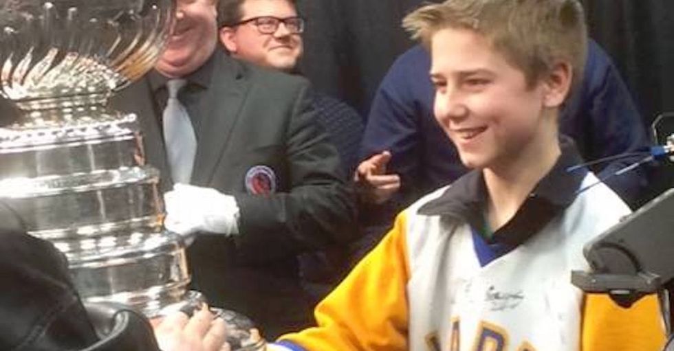 Hockey’s youngest commentator covers games for one special fan: his blind dad.