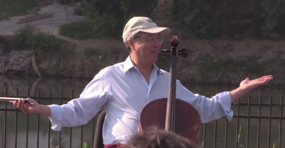 Yo-Yo Ma performed a moving concert at the U.S./Mexico border to protest Trump's immigration policy.