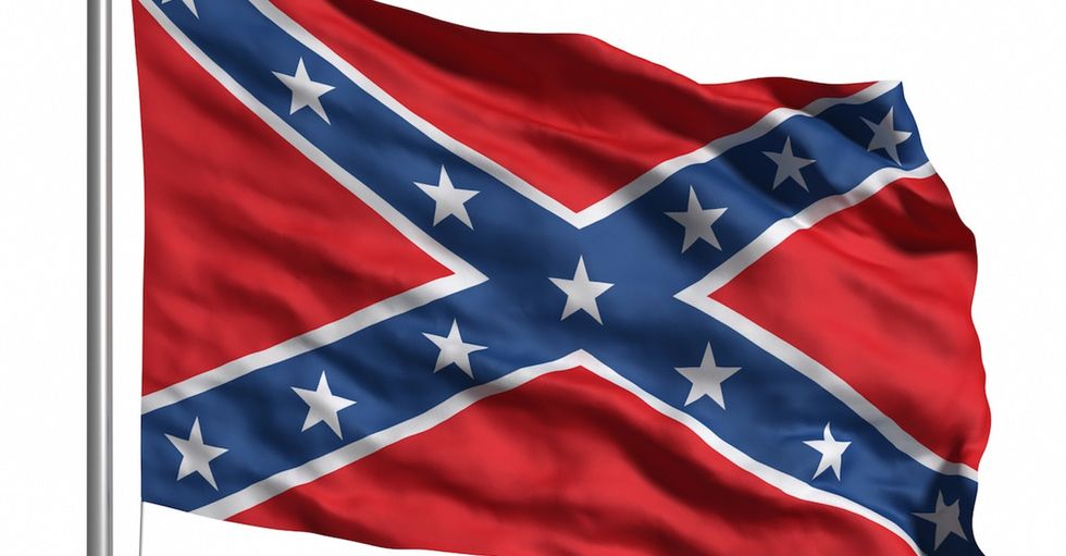 John Oliver knows what to do with South Carolina's Confederate flag.