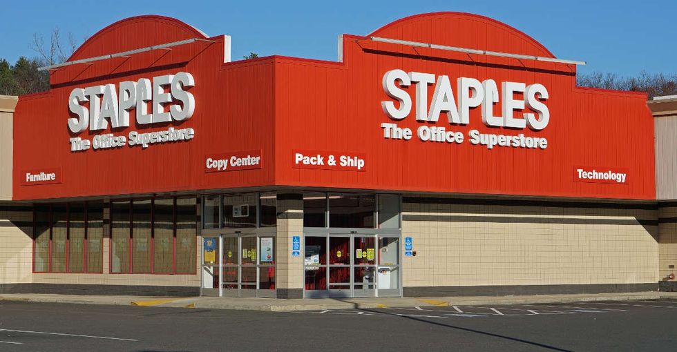Staples just announced a new holiday schedule that could make its employees very happy.