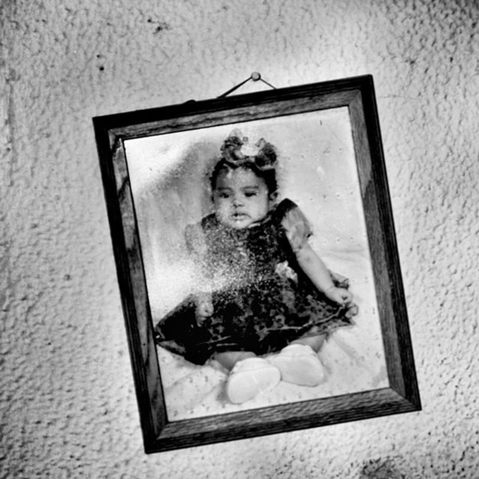 These striking black-and-white photos bring poverty in America to life.