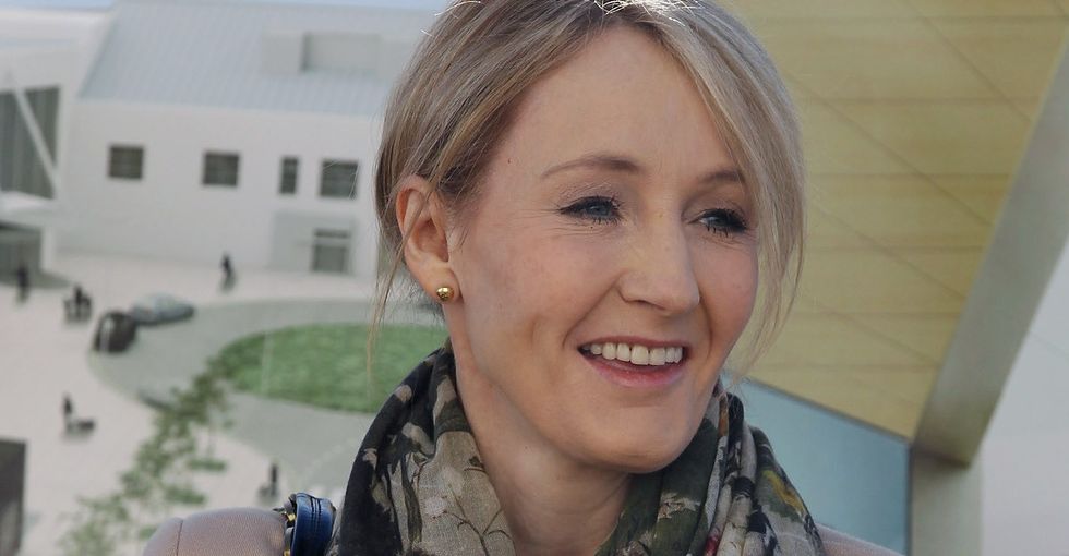 In 1 tweet, J.K. Rowling captured the media's hypocrisy in how it treats Syrian refugees.