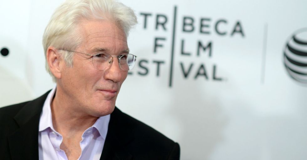 Richard Gere dealt with a fake viral story about himself in the best way possible.