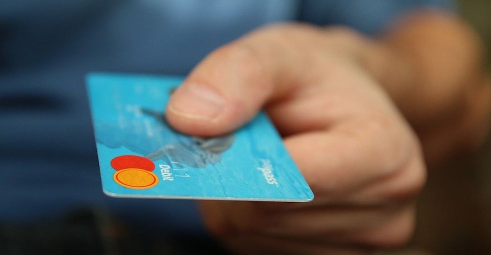 These 5 money-saving details about your credit card are unforgettable.