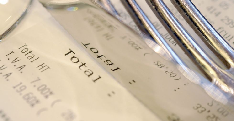 Joe's Crab Shack is the first major chain to test a ban on tipping. So far, so good.