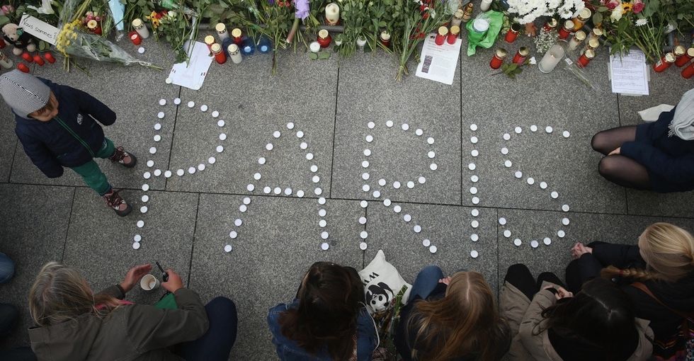25 images from around the world show solidarity with France after tragedy.