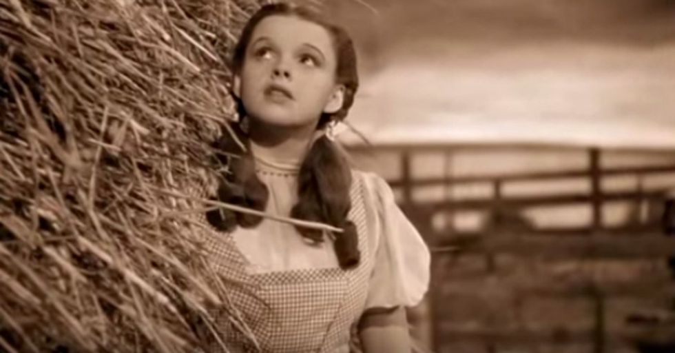 There's a reason so many people love 'Somewhere Over the Rainbow.' A songwriting expert reveals it.