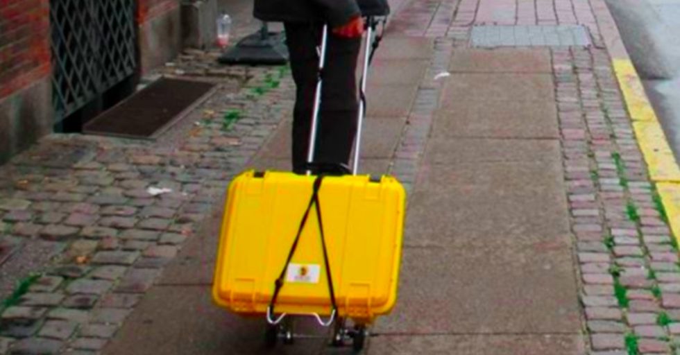 A bright yellow suitcase is saving moms and babies around the world.