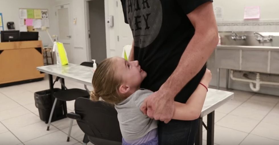 This daddy-daughter hair-braiding class is heart-explodingly adorable.