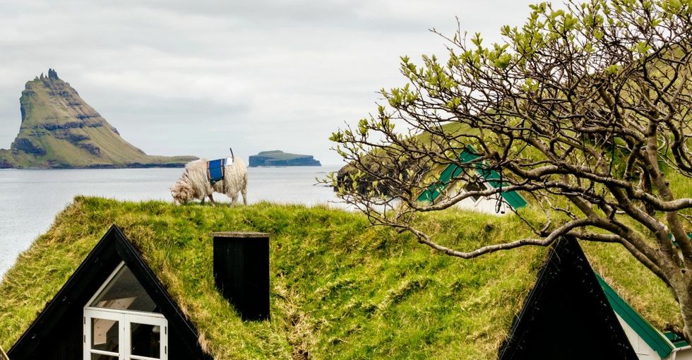 Check out the adorable and inventive way this woman is mapping her islands.