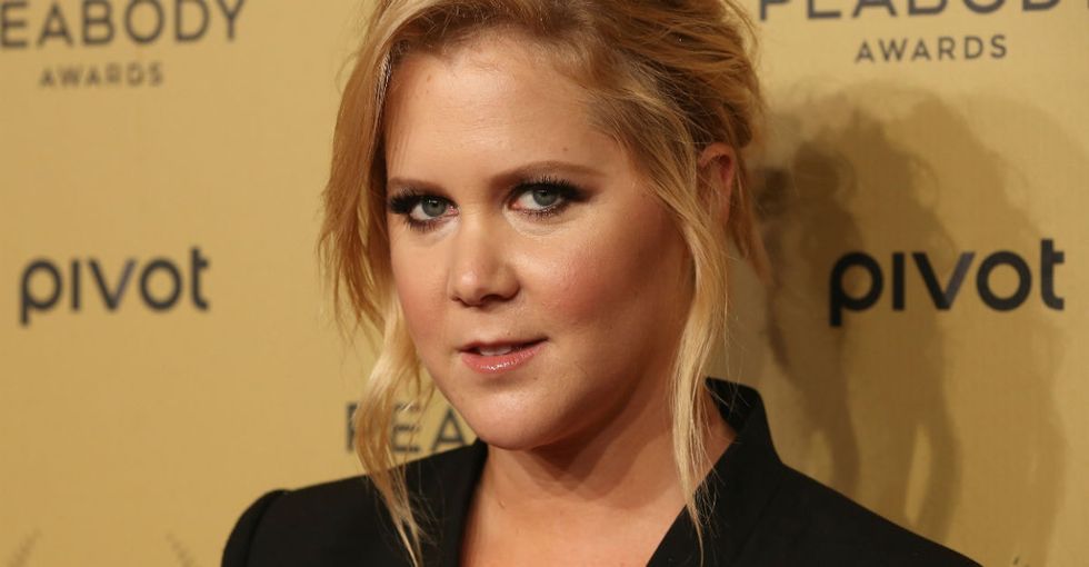 The internet is loving this side-by-side image of Amy Schumer and Aphrodite.