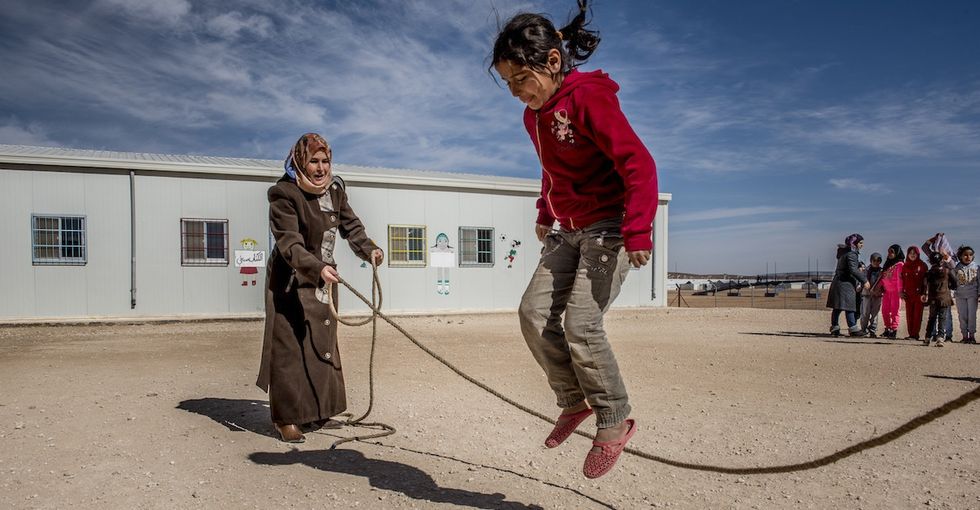 These 10 photos of a refugee school show what the media won't: hope.