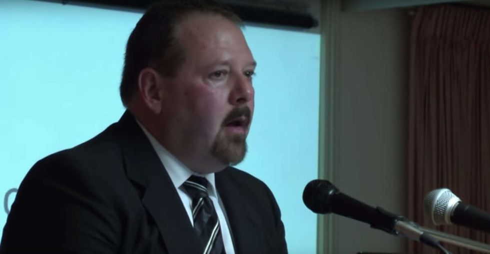 This man shot at a mosque after Paris. 5 months later, he went inside and apologized.