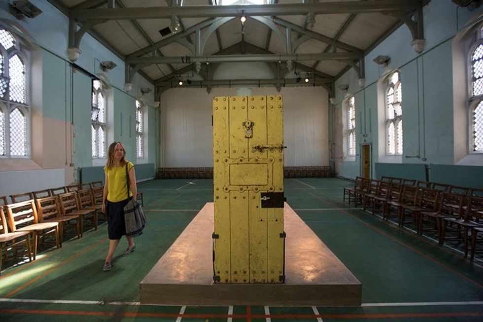 116 years after Oscar Wilde's death, the prison that housed him opens its doors.