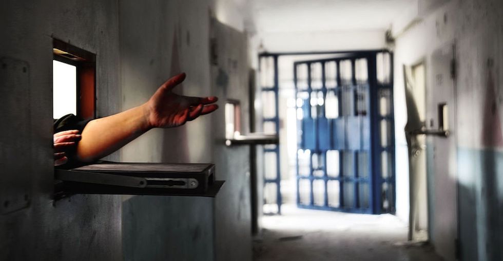 How To See Someone In Prison _ How to Cope with a Spouse’s ...