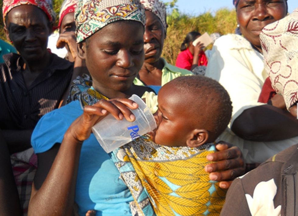 This powder is cleaning drinking water all over the world and transforming lives