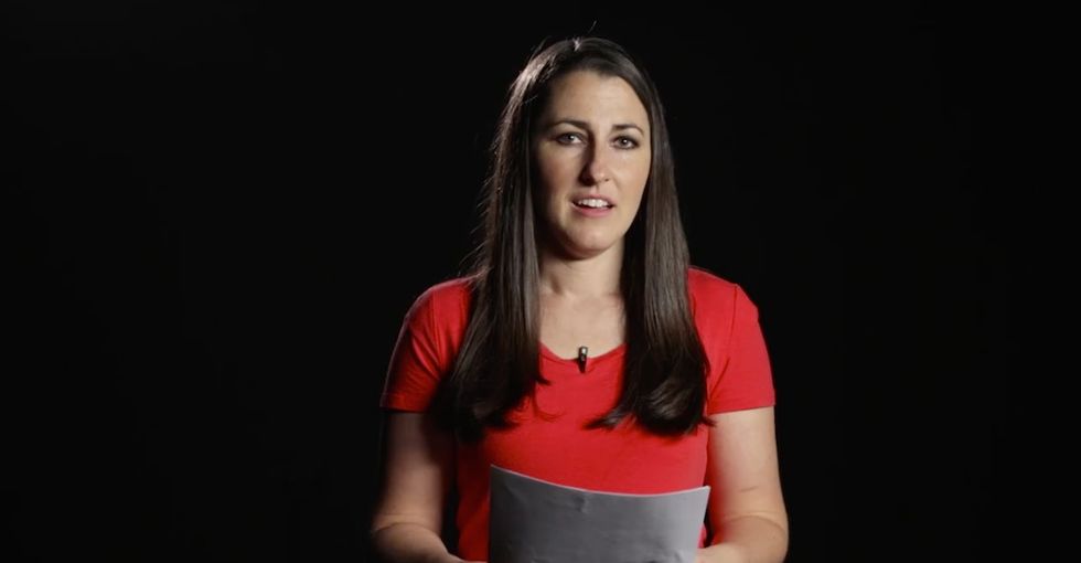 A popular blogger responded to a rude comment about her gray hair in the best way.