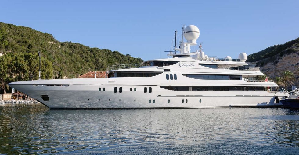 These 5 hilariously ridiculous rules are why our tax system favors the rich.