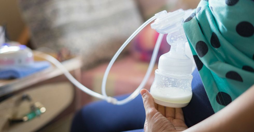 Working and breastfeeding is hard. Studies say support from coworkers is key to success.