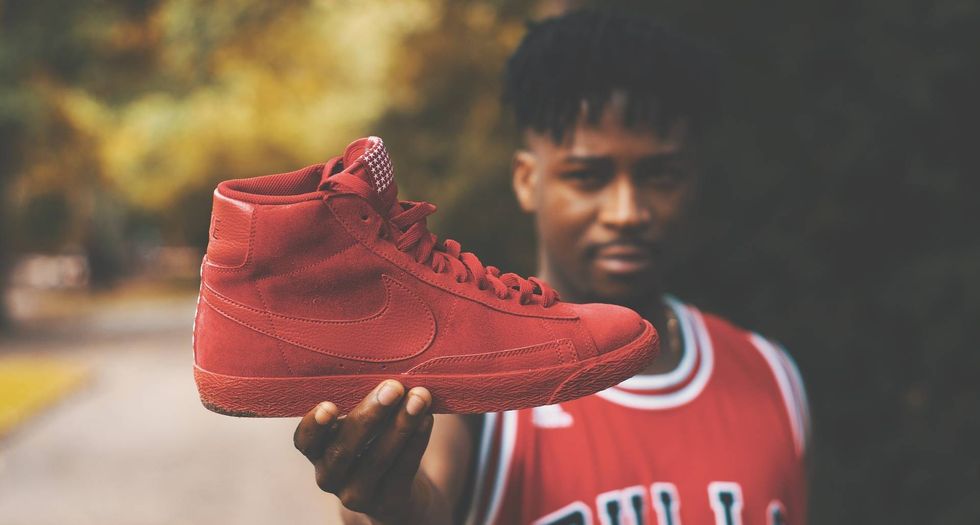 People’s minds are being blown by this incredibly easy sneaker hack.