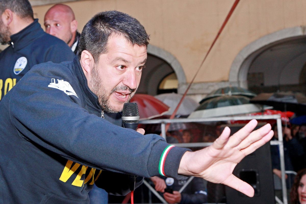 Rissa continua Lega-M5s. La Trenta sfregia il 2 giugno: «È la festa dell’inclusione»