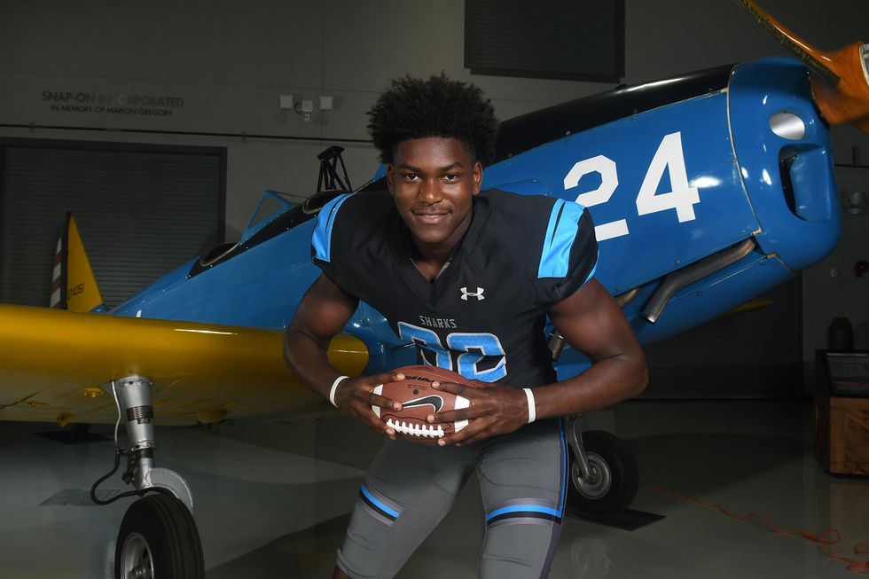 VOTE for the VYPE Houston Top Football Prospect to Watch in 2019 Presented by Freddys