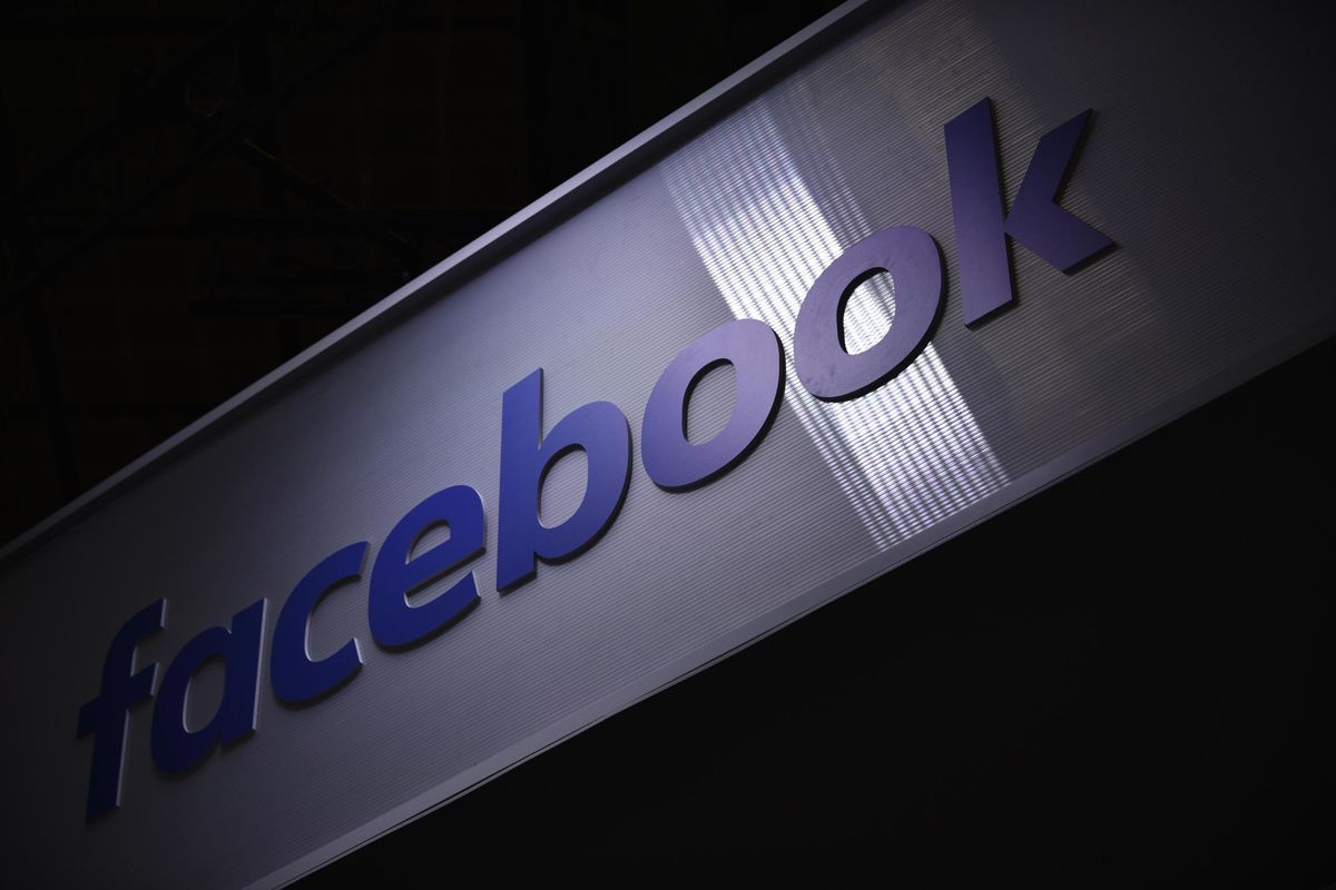 Facebook, il finto poliziotto del Web cade in trappola sul partito fasullo