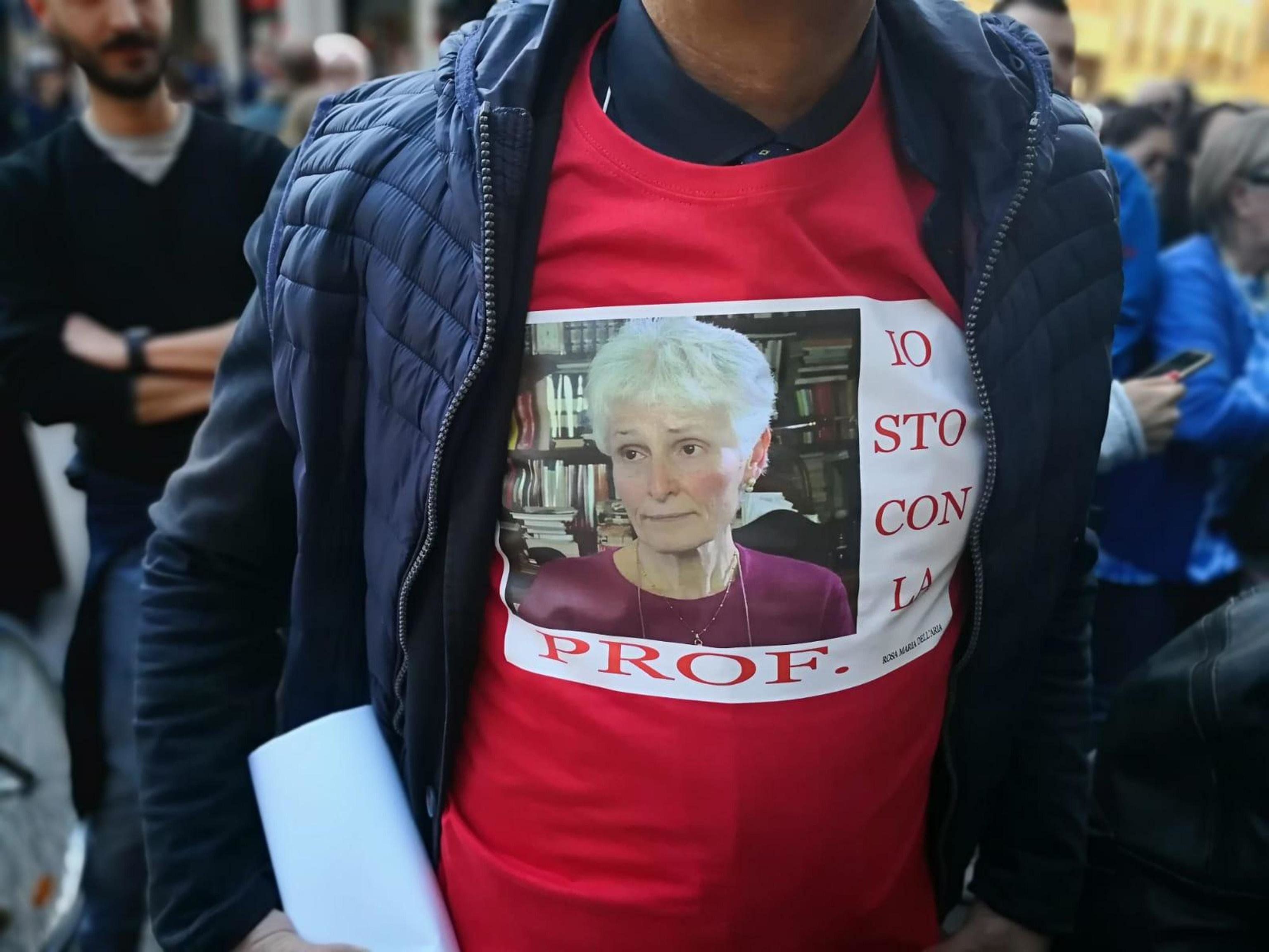 Tra i maestrini senza idee va di moda censurare chi pensa con la sua testa