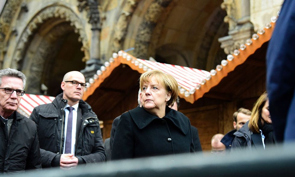 Berlino, lutto per la strage al mercato di Natale