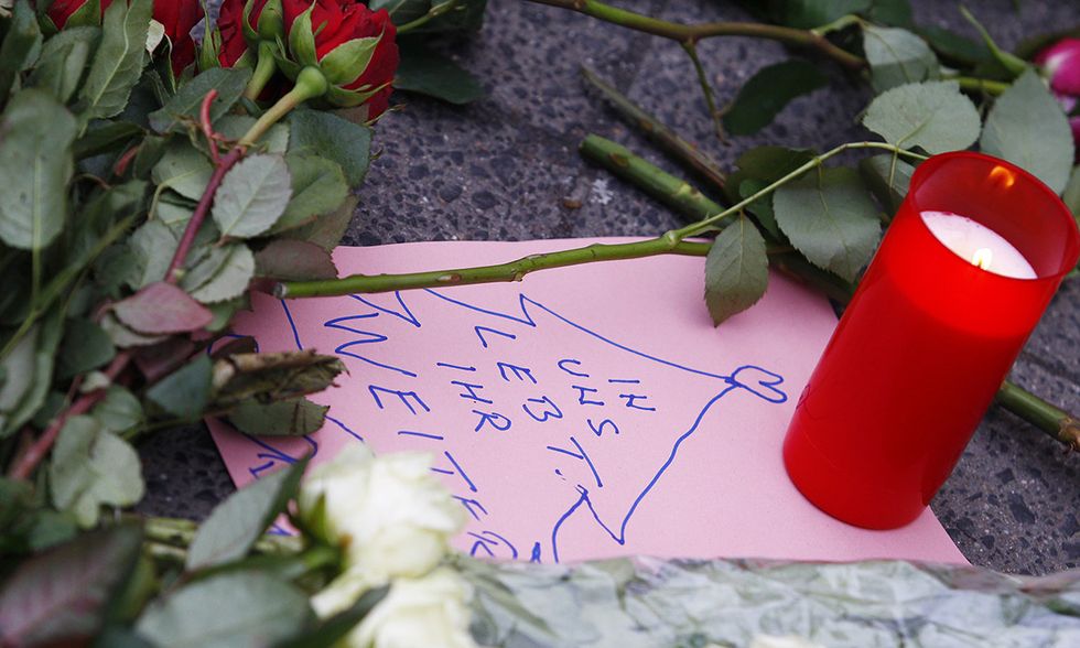 Berlino, lutto per la strage al mercato di Natale