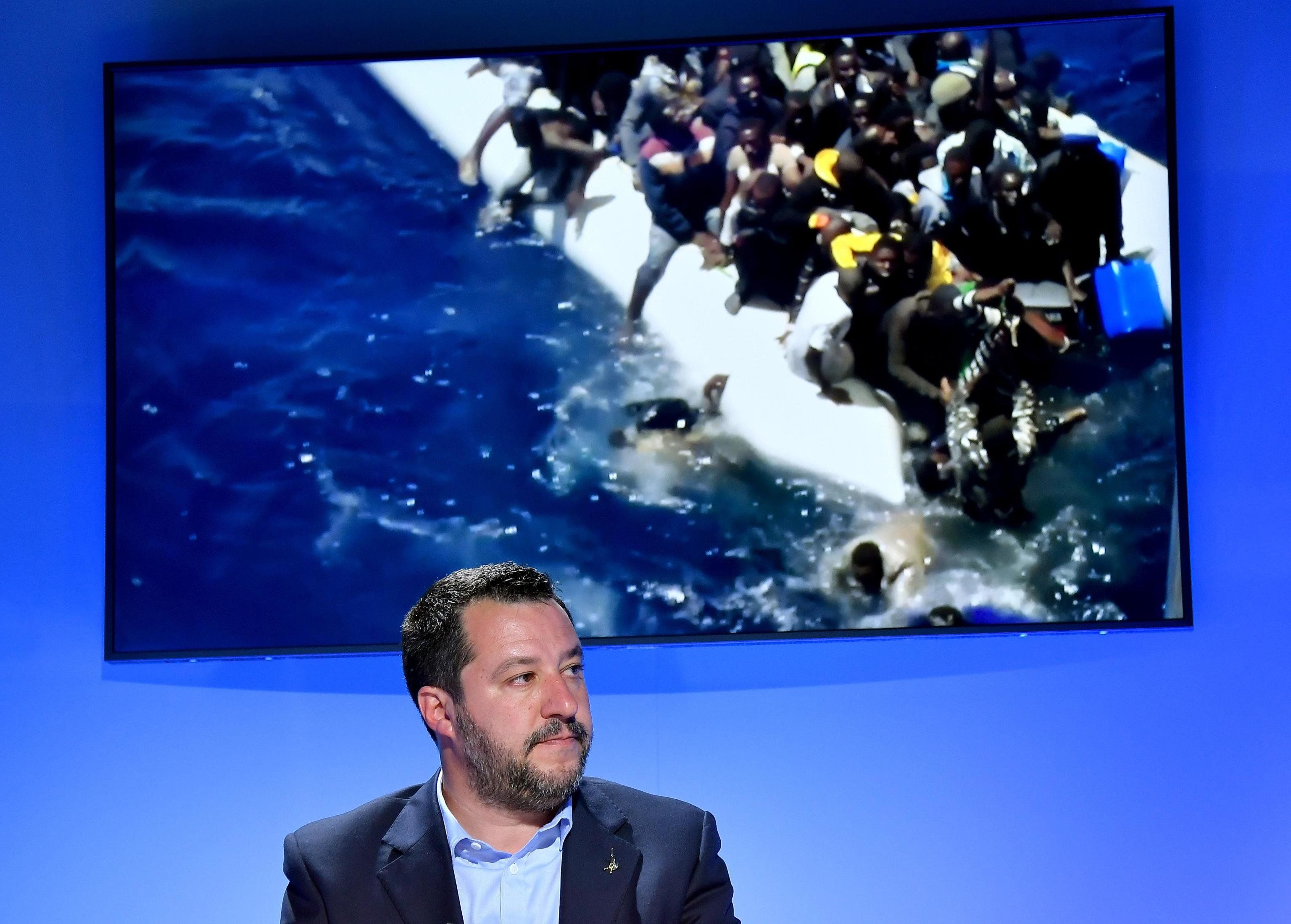 L’ipocrisia dell’Ue sul «porto sicuro» per obbligarci a prendere i migranti