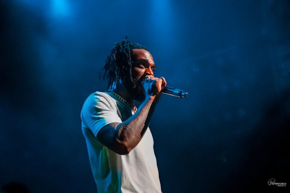 Burna Boy Announces The African Giant Returns Tour Okayafrica