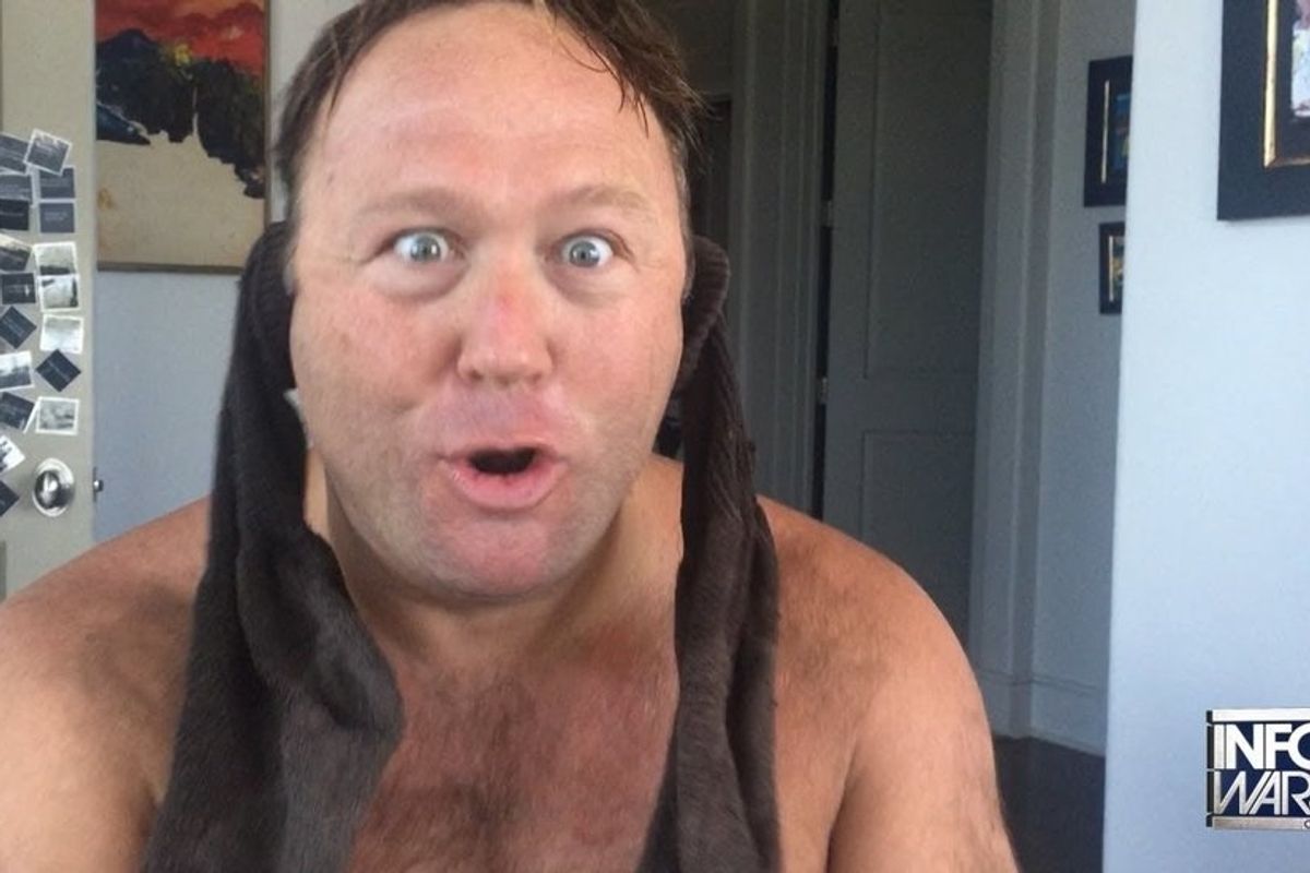 Alex Jones Being Very Reasonable About The Child Porn In His Emails, Hardly Threatening Anyone's Life At All